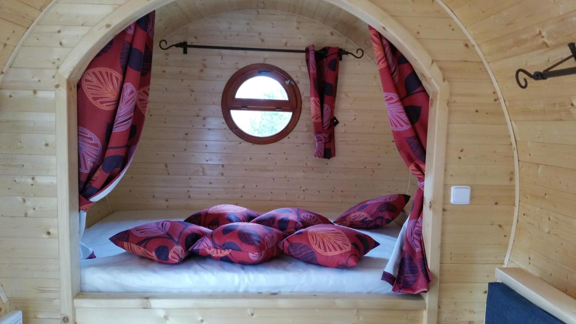 Camping De La Pelouse Jaulny Værelse billede