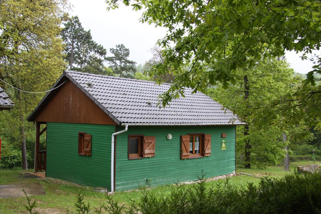 Camping De La Pelouse Jaulny Værelse billede